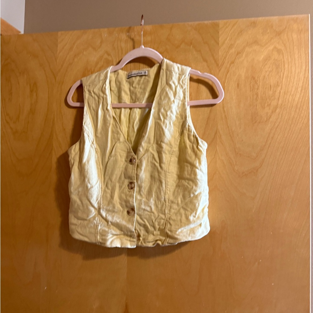Abercrombie & Fitch Linen Yellow Vest